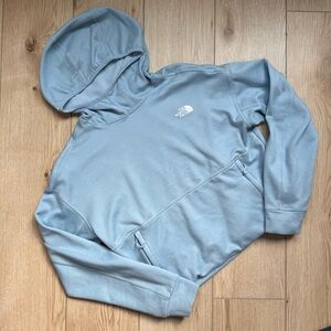 the north face | light blue cropped sweatshirt hoodie